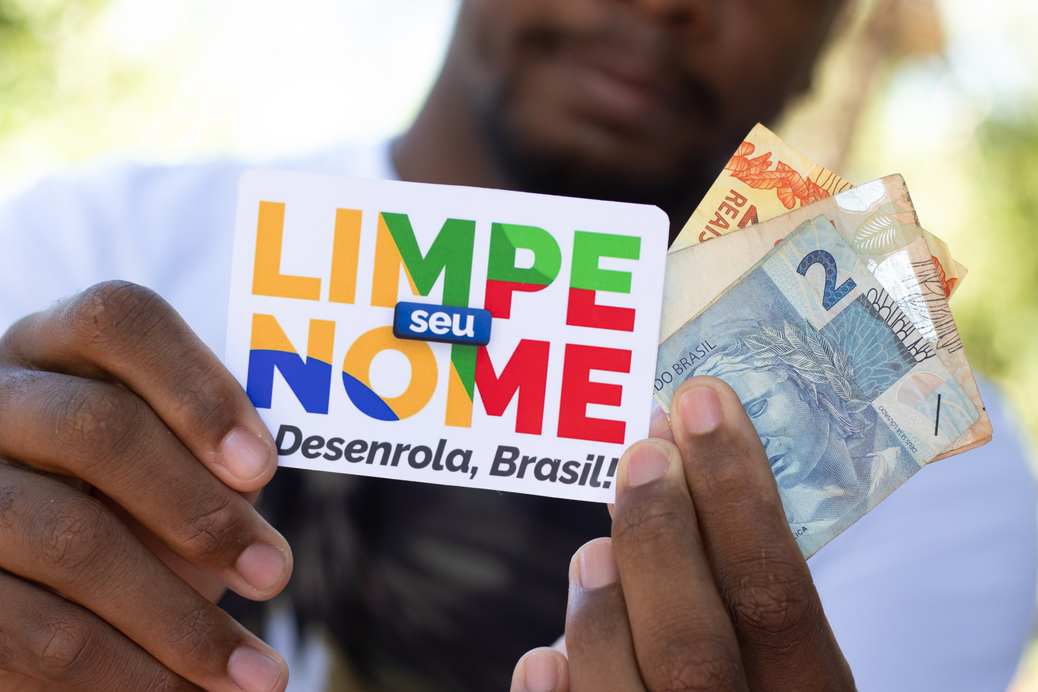 O Desenrola Brasil ajudou milhões de brasileiros a saírem da inadimplência.