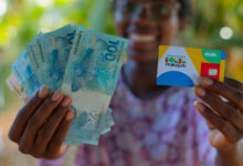 Se você mora nas regiões afetadas, vai receber o Bolsa Família mais cedo. Confira.