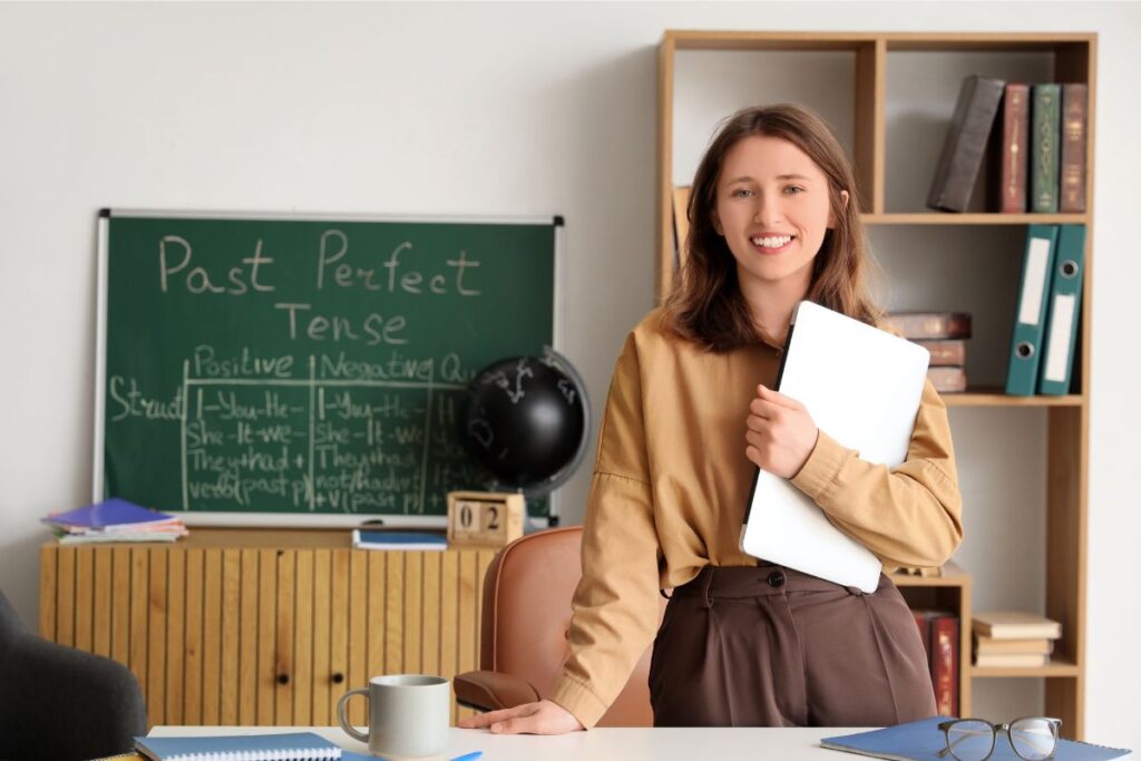 Conheça a Bolsa Mais Professores e aproveite seus benefícios do governo.