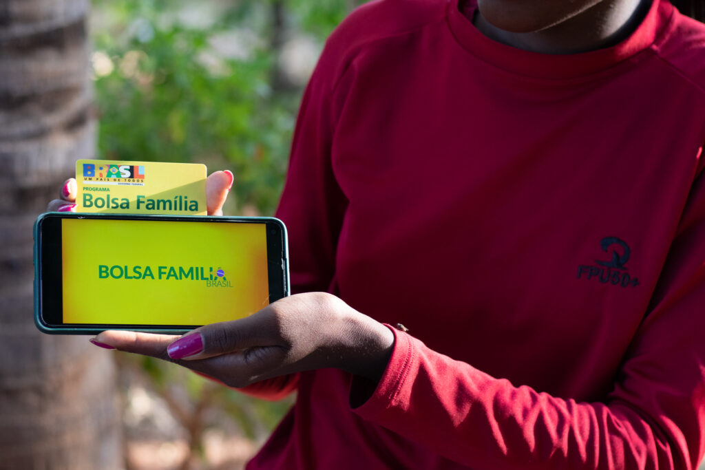 Se você não quer perder o Bolsa Família, veja como evitar o cancelamento.