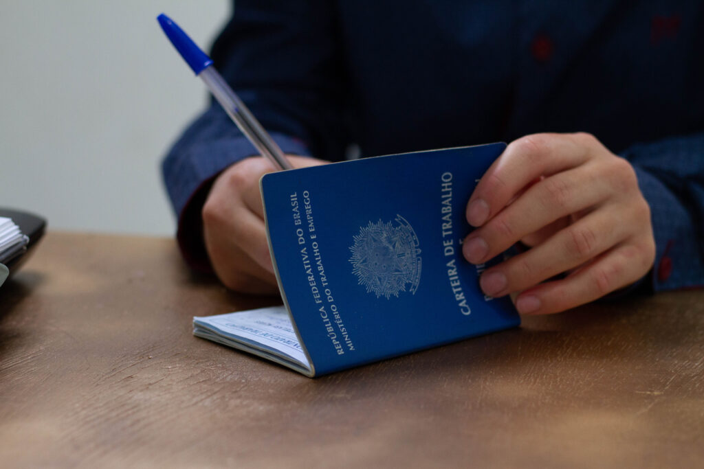 A escala 6x1 pode estar perto de ser reduzida. Confira o que muda.