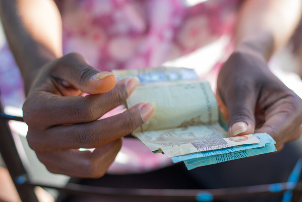 Se você mora nestes estados, veja como pedir o benefício da Caixa.