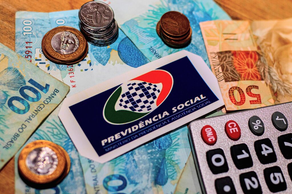 Se você é trabalhador de aplicativo, veja como pode ficar sua situação com a Previdência Social.