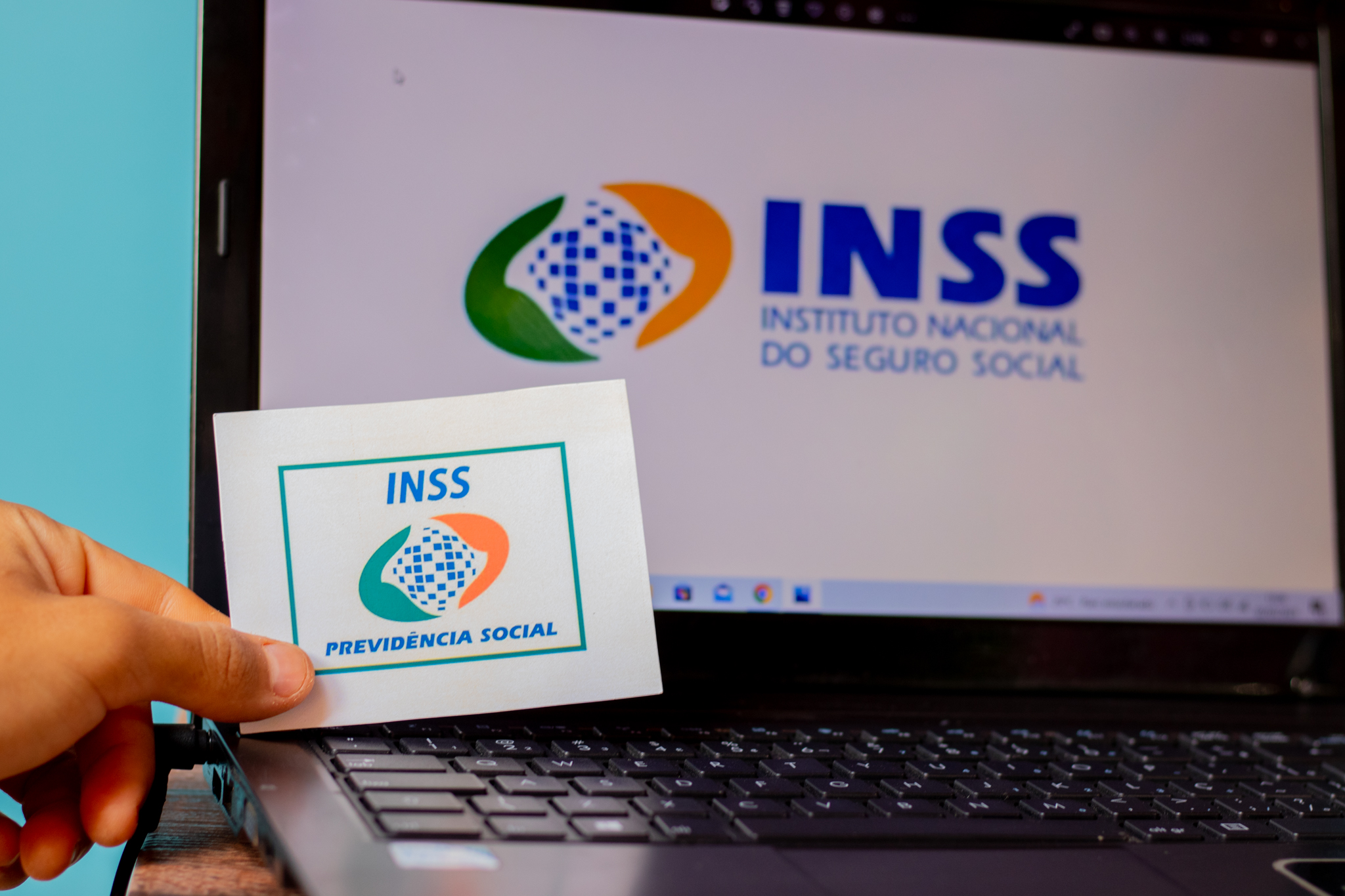 Se você contratou crédito consignado, está livre do pagamento do seguro.